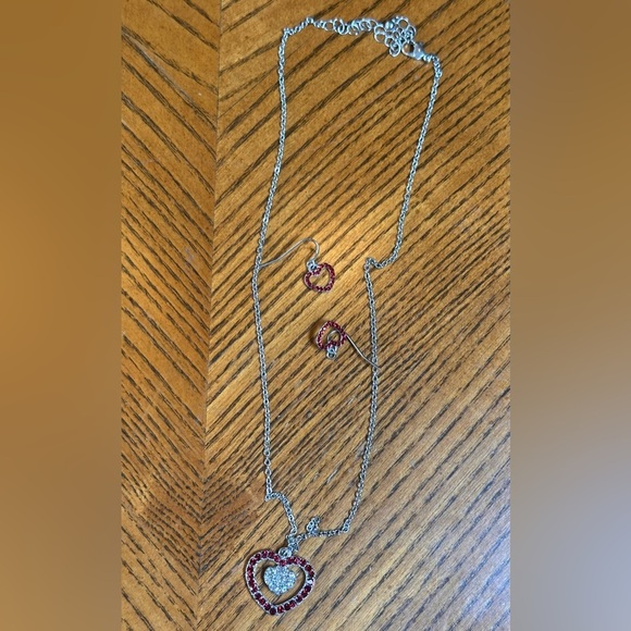 Red Heart Sterling Silver And Dangling
Earrings set - Picture 1 of 3